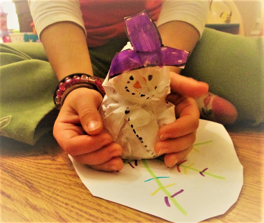Fun & Easy Holiday Crafts with Kids